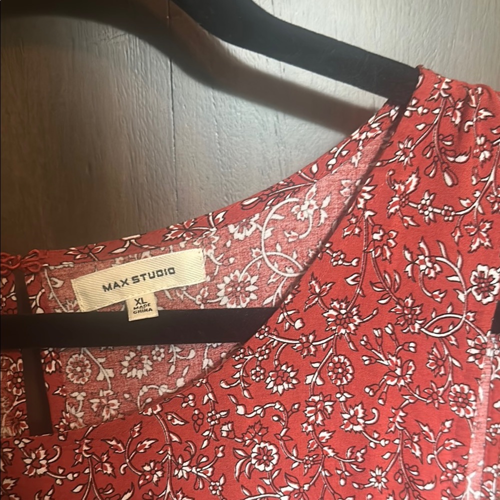 Max Studio Red Floral Maxi Dress - Picture 2 of 3